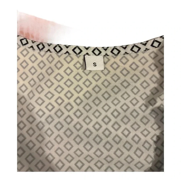 Bathing suit coverup Black and White Patterned with tassels Size Small - Picture 3 of 4